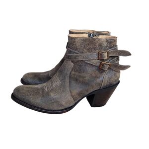 Shyanne Women's Coastal Cowgirl Rustic Brown Leather Ankle Boots